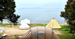 丸山県民サンビーチキャンプ場は時間制限なし！予約不要！無料で楽しめる&海で遊べる