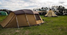 2ルームテントでキャンプを快適に！ 特徴とおすすめ商品